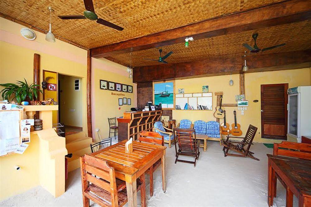 Maafushi Inn Exterior photo